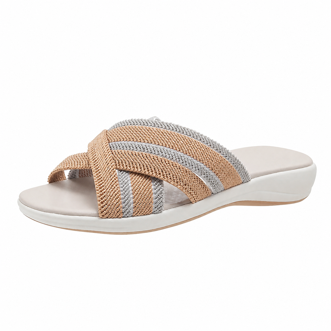 Vielseitige FOAMCLOUD Damensandalen als Freizeitschuhe und Urlaubsschuhe, bequem und atmungsaktiv.