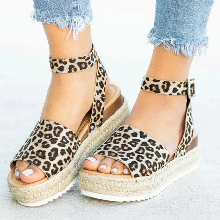 Damen Sandalen, elegant & komfortabel. Vielseitige Sommerschuhe für stilvolle Auftritte im Sommer.