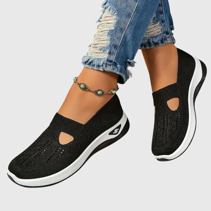 Ergonomische Damen Gehschuhe in Schwarz, für Komfort & Stil. Bequeme, leichte Alltagsschuhe für jeden Tag.
