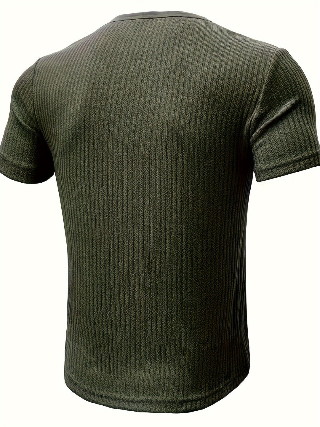 Modisches Herren T-Shirt, kurzarm, im Henley-Stil. Mit Knopfleiste, bequem & stilvoll für jeden Mann.