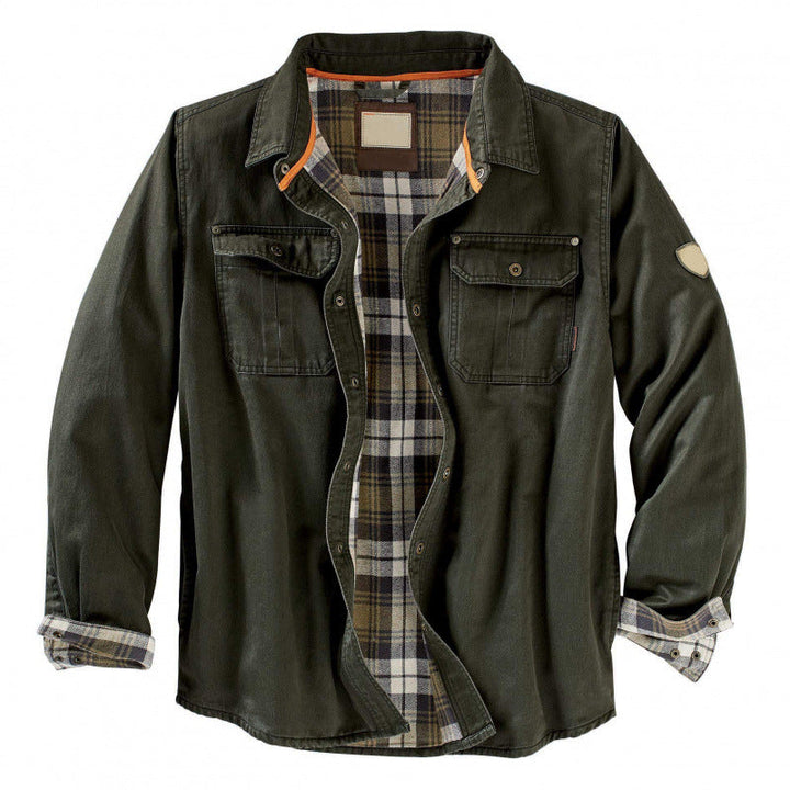 Grüne Herren Frühlingsjacke: elegante Jacke mit Stehkragen und praktischen Taschen, ideal für casual Alltag & Freizeit.