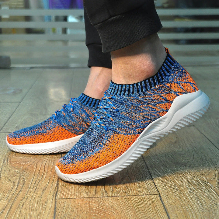 Stylische Herren Sneakers für den Sommer. Atmungsaktiv, leicht & flexibel für höchsten Tragekomfort.