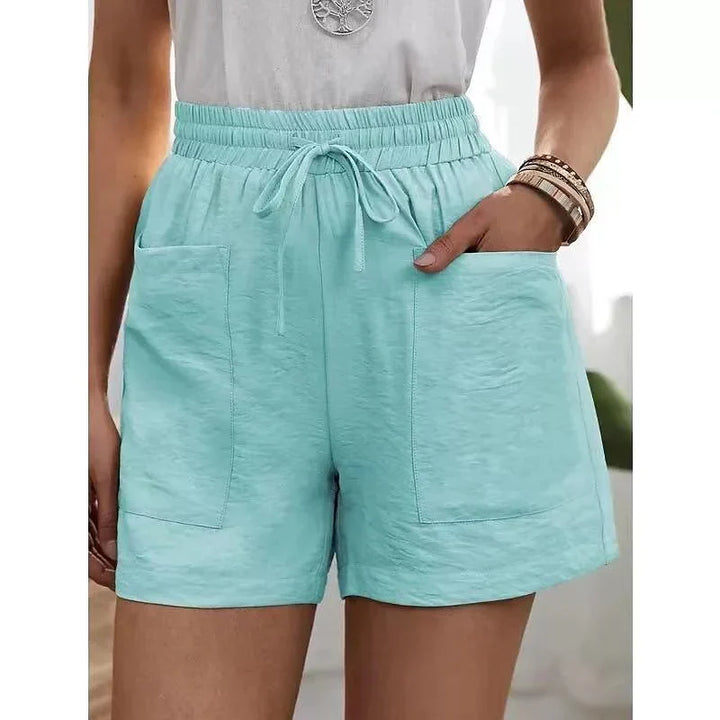 Klassische Damen High Waist Shorts, komfortabel und kurz geschnitten für den perfekten Sommerstil.