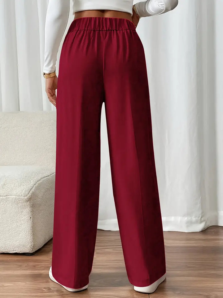 Bequeme & elegante Damenhose, weites Bein, elastischer Bund. Für Business und Freizeit gleichermaßen.