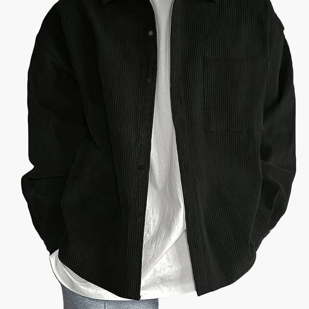 Oversized Herrenhemd in schlichtem Design; perfektes Casual Hemd für Alltag und Streetwear.