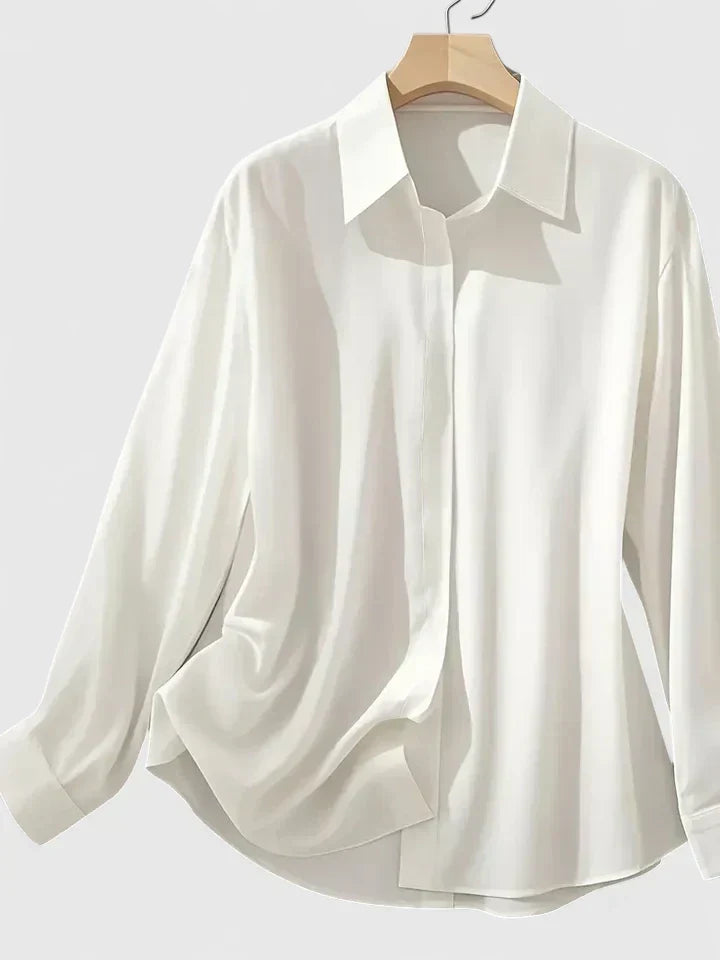 Vielseitiges Damen Langarmtop für Business und Freizeit, in klassischem Schwarz. Bequemes Langarmshirt.