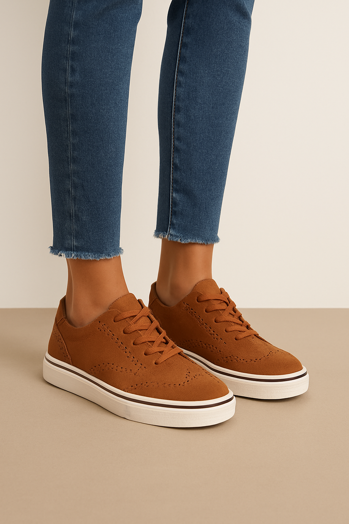 Modische, atmungsaktive Damensneaker, leichte Schnürschuhe für Frühling und Sommer. Ideale Alltagsschuhe.