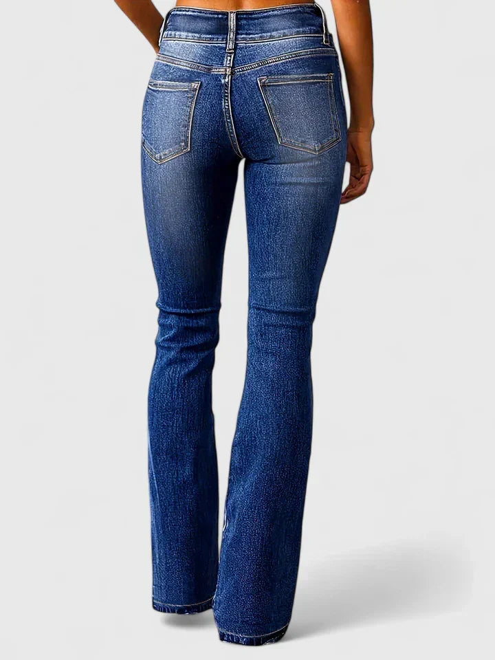 Bequeme Damen Stretch Jeans mit schmalem Schnitt, ideal für hohen Tragekomfort den ganzen Tag.