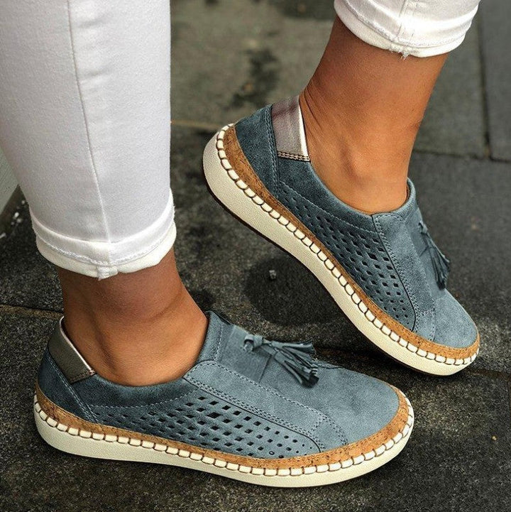 Rote Daloureux Damenschuhe: Vegane Sommerschuhe, atmungsaktiv und komfortabel, ideal für den Sommerurlaub.