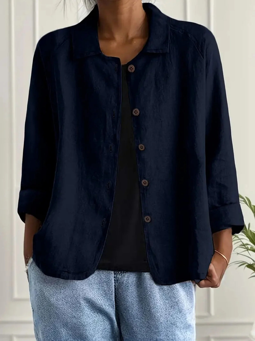 Bequeme, leichte Damenjacke für den Übergang, perfekt für Frühling und Sommer. Lässig und stilvoll.