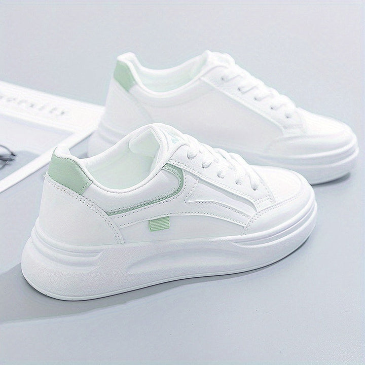 Schicke, bequeme Damen Sneaker für den Alltag. Modische Freizeitschuhe mit stylischem Design und Komfort.