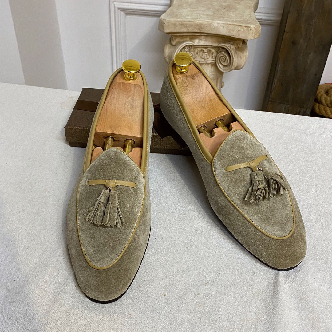 Modische Herren Loafer mit Quasten, ein Muss für jede elegante Herrenschuh-Kollektion.