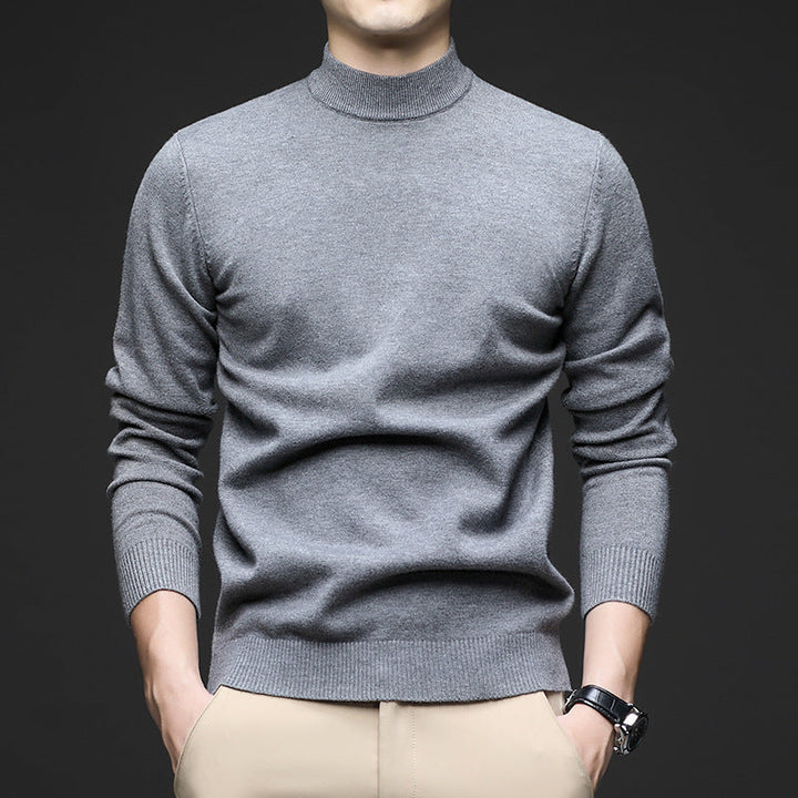 Eleganter Basic Herren Pullover für den Herbst, mit Stehkragen und figurbetonter Slim Fit Passform.