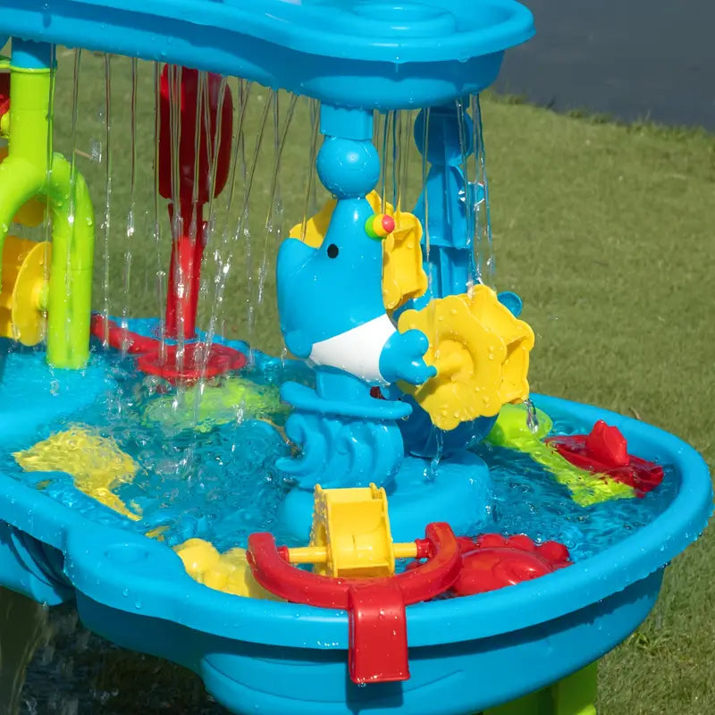 Großer Kinder Wasserspieltisch mit integriertem Wasserfall; robustes Gartenspielzeug für Outdoor-Aktivitäten.