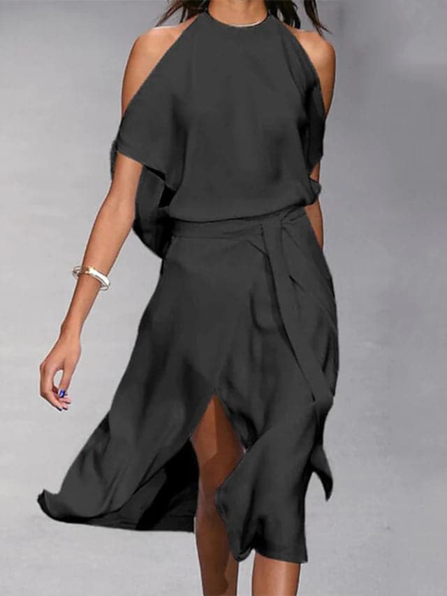 Stilvolles Cold-Shoulder Midikleid für Damen, ein fließendes Sommerkleid mit Wickel-Optik und offenen Schultern. Ideal für elegante Anlässe.