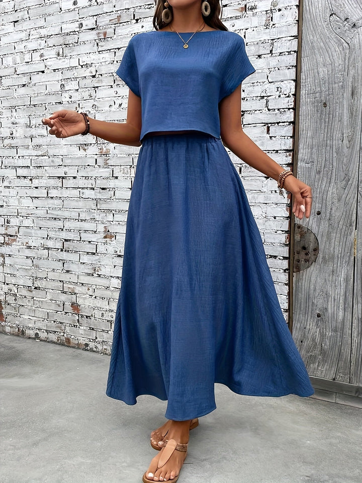 Damen Zweiteiler: Elegantes Crop Top & fließender Maxirock. Modernes Sommer-Outfit für Freizeit & Urlaub.