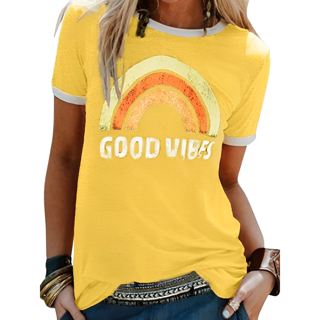 Damenmode T-Shirt mit lebendigem Regenbogenmuster, Regular Fit, Kurzarm, perfekt für bunte Outfits.