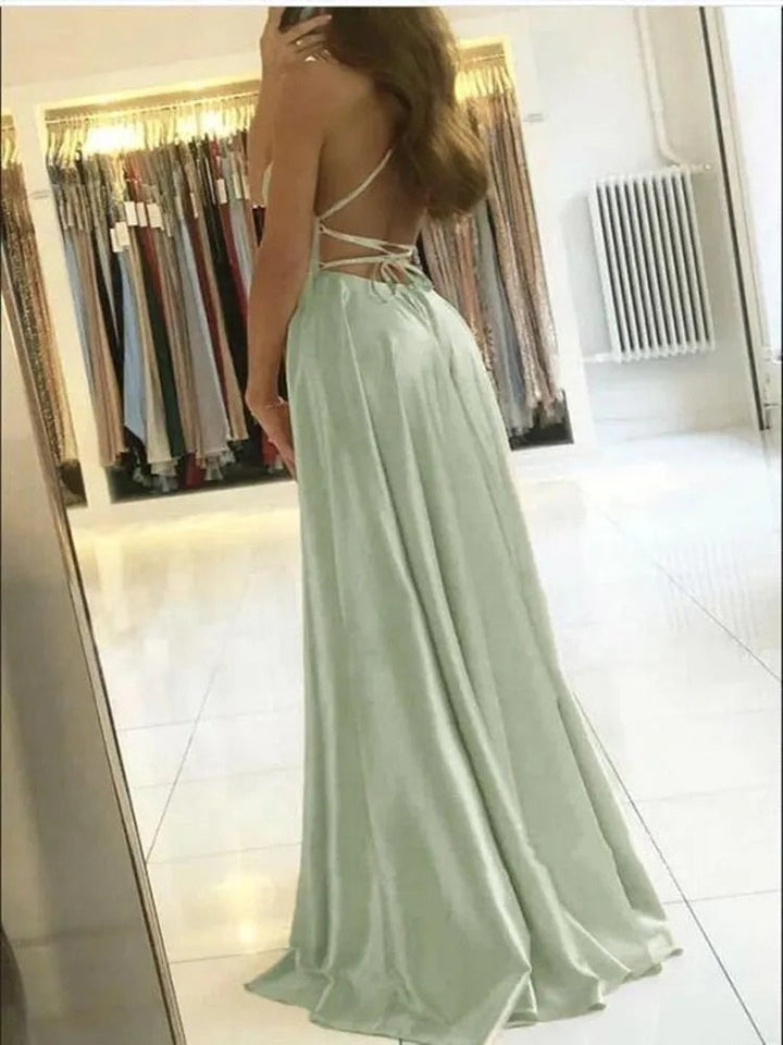 Elegantes Damen Maxikleid mit fließendem Stoff & hohem Seitenschlitz. Perfekt als Sommer-, Abend- oder Freizeitkleid.