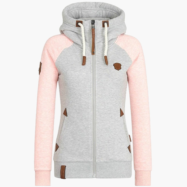 Gemütliche Damen Reißverschlussjacke mit Kapuze für entspannte Tage oder Outdoor-Aktivitäten.