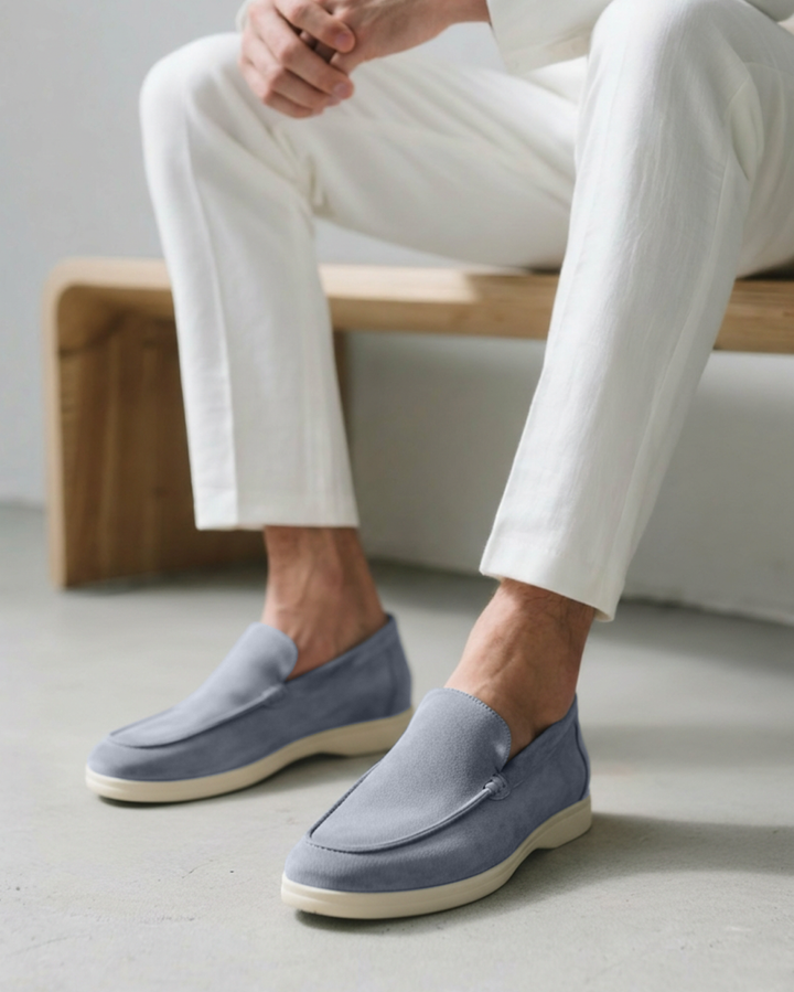 Klassische Unisex-Slipper aus hochwertigem Material, ideal für Business Casual.