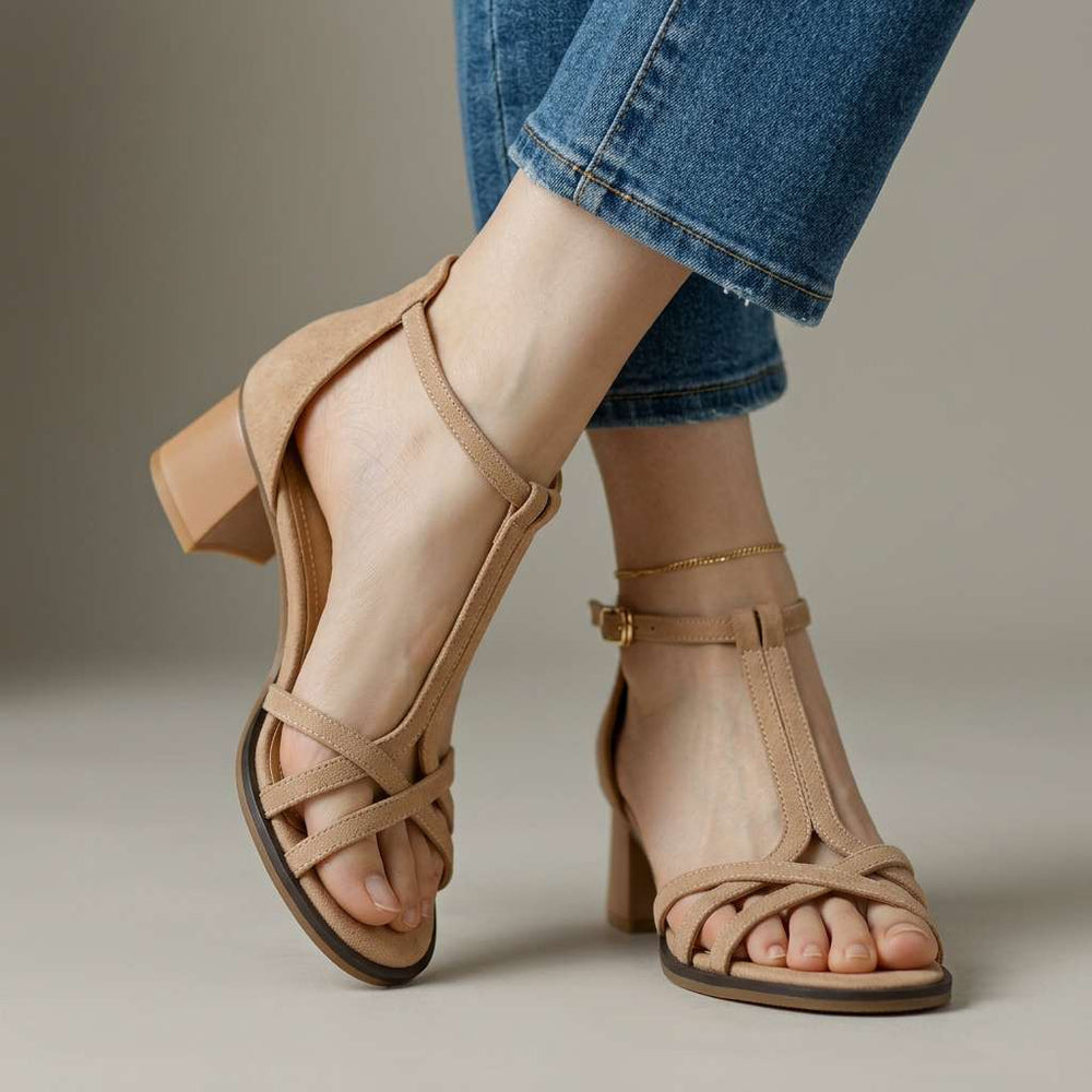 Bequeme Damen T-Riemen-Sandalen mit stützendem Blockabsatz in Braun. Perfekt für Events, Reisen & Alltag, weiche Sohle.