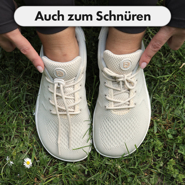 Seitenansicht: Leichter Herren Barfuß-Sportschuh, ergonomisches Design für natürliche Bewegung.