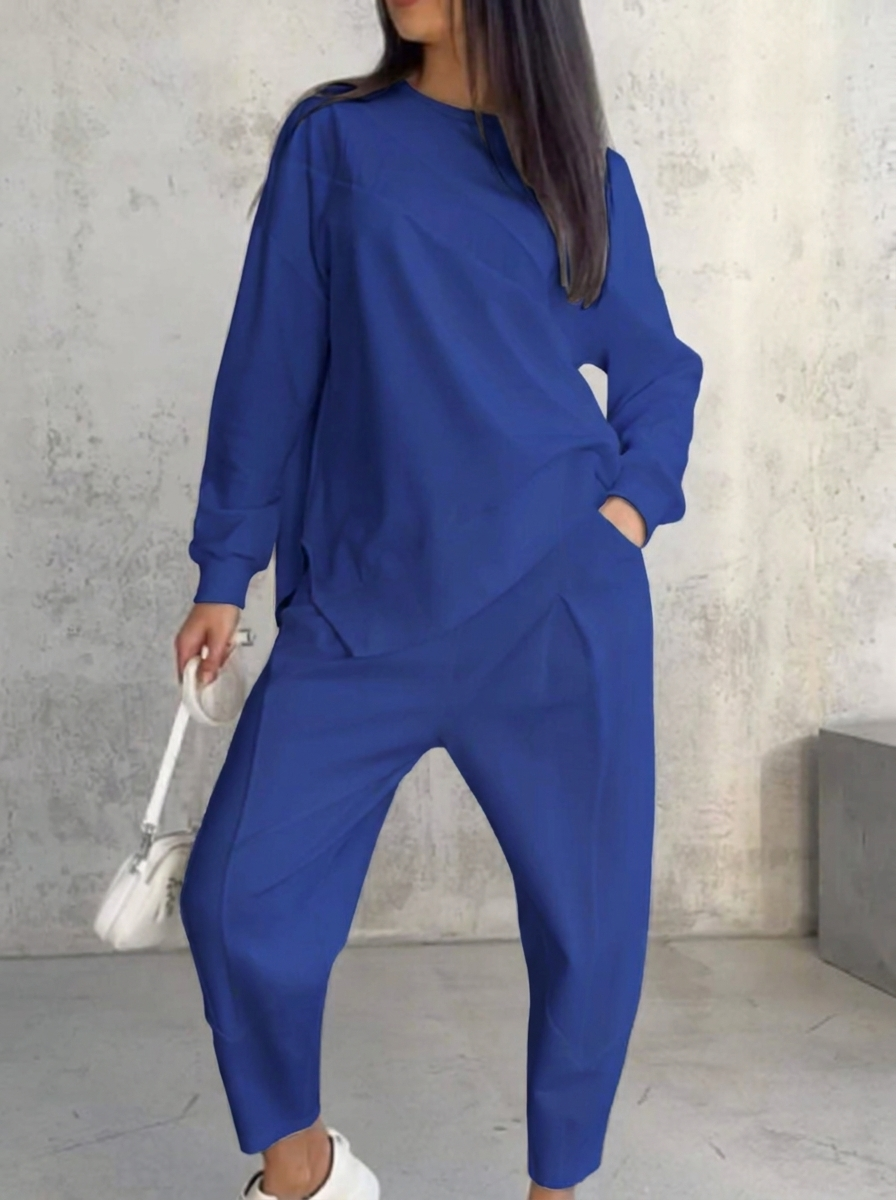 Zeitloses Damen Freizeit-Set Marie. Komfortables Langarm-Oberteil & Hose – ideal für entspannte Tage und Loungewear.
