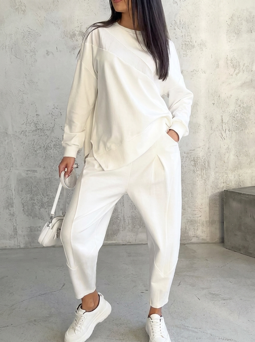 Damen Freizeit-Set Marie: Komfortabler Zweiteiler mit langärmligem Oberteil und bequemer Hose für Alltag & Loungewear.