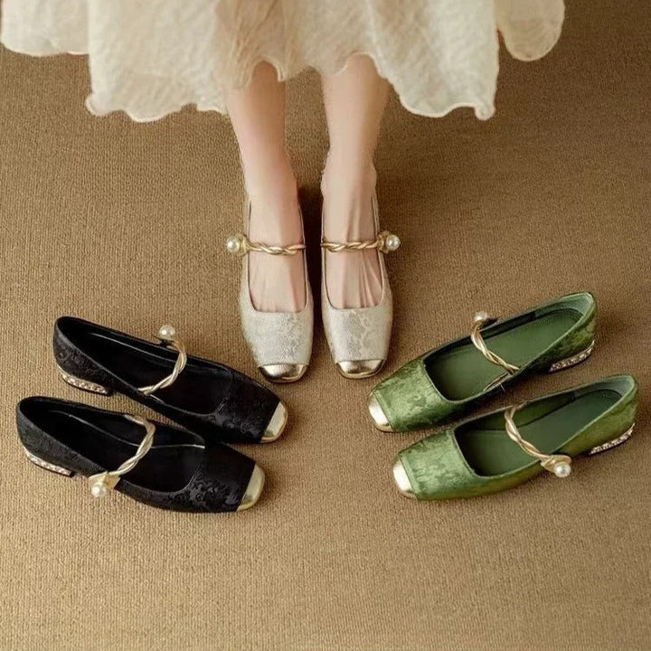 Orthopädische Damen Sandalen für Alltag und Freizeit, grüne Komfortschuhe mit Fussbett und gutem Halt.