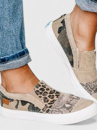 Moderne Damen Slip-On Loafer mit feinen Nähten, bequeme und langlebige Alltagsschuhe.