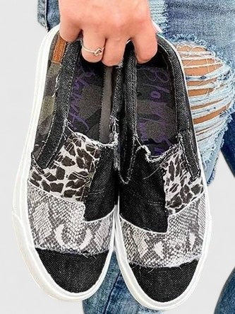 Atmungsaktive Damen Slip-On Loafer, bequeme Alltagsschuhe für warme Tage.