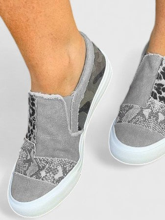Praktische Damen Slip-On Loafer, bequeme flache Schuhe, perfekt für schnelle Erledigungen.