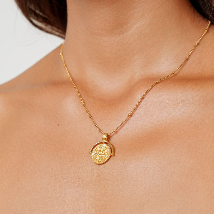 Antike goldene Medaillon-Halskette für Damen, wasserfest und zeitloser Edelstahl-Schmuck.