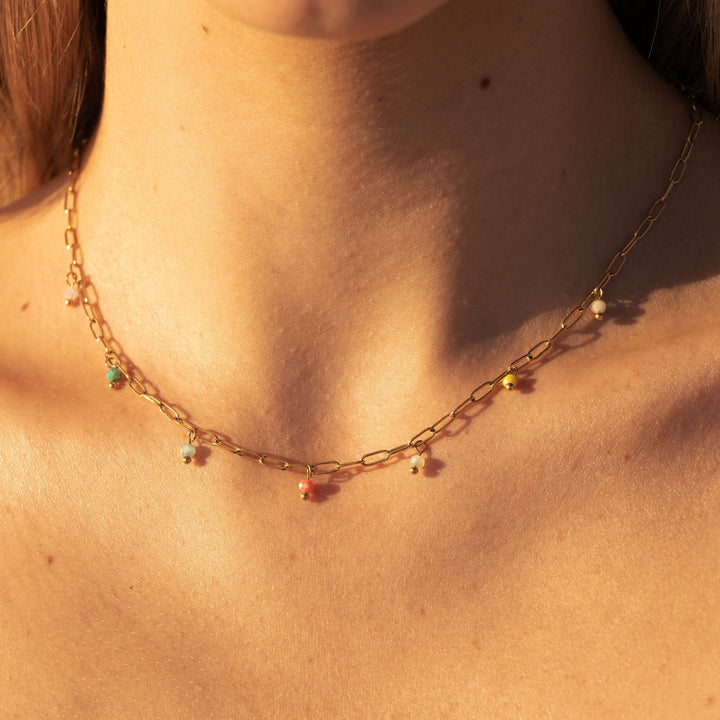 Damen Choker Halskette mit bunten Anhängern aus 18K PVD Edelstahl, wasserdicht & verstellbar.