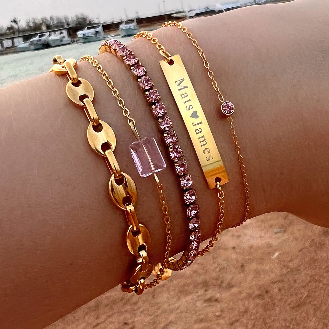 Armband mit Geburtsstein, runder Edelstein in Sterling Silber, vergoldet, eleganter Damenschmuck.