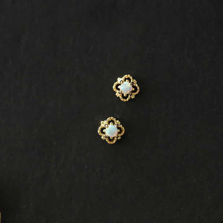 Damen Opalohrringe im Vintage-Look, quadratisch, zeitloser Damenschmuck als stilvolles Geschenk.