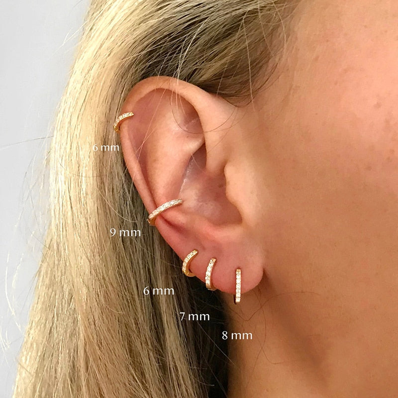 Funkelnde Pave Creolen in Silber für Damen, modisches Accessoire mit Zirkonia-Besatz, Silberschmuck.