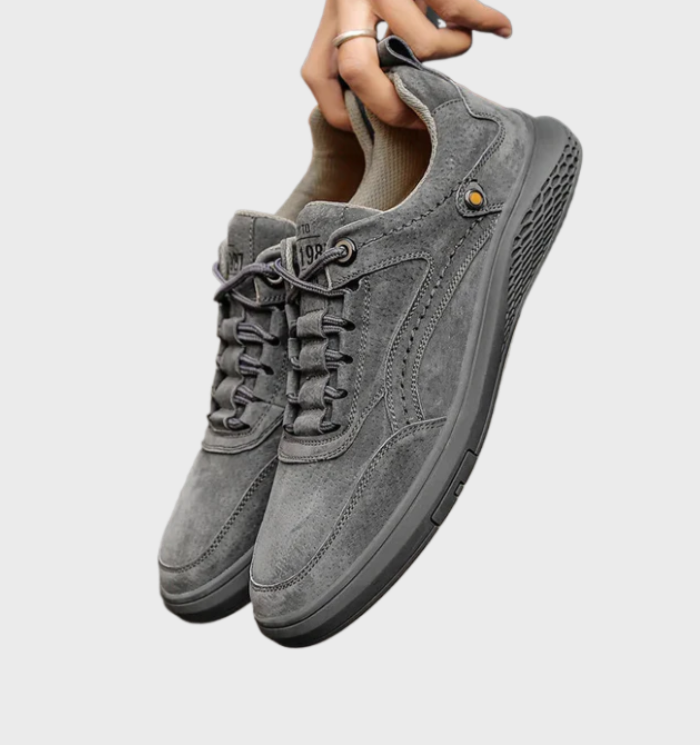 Herren Luxus-Schnür-Sneaker, stilvoll & komfortabel für Alltag & Freizeit. Elegante Herrenschuhe, ganzjährig tragbar.