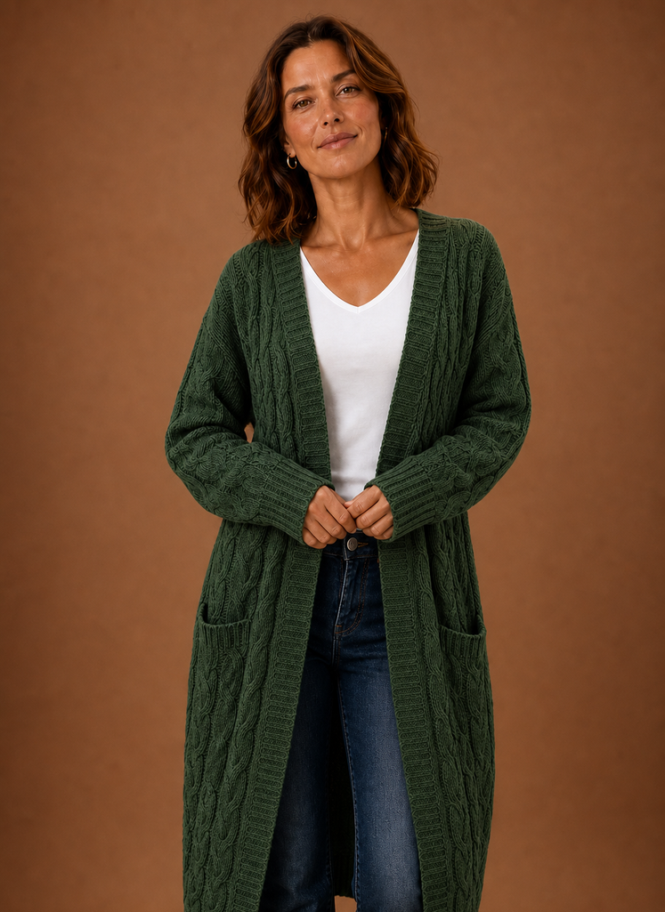 Eleganter Damen Langstrickjacke mit Kapuze, kuschelig und warm für Herbst/Winter.