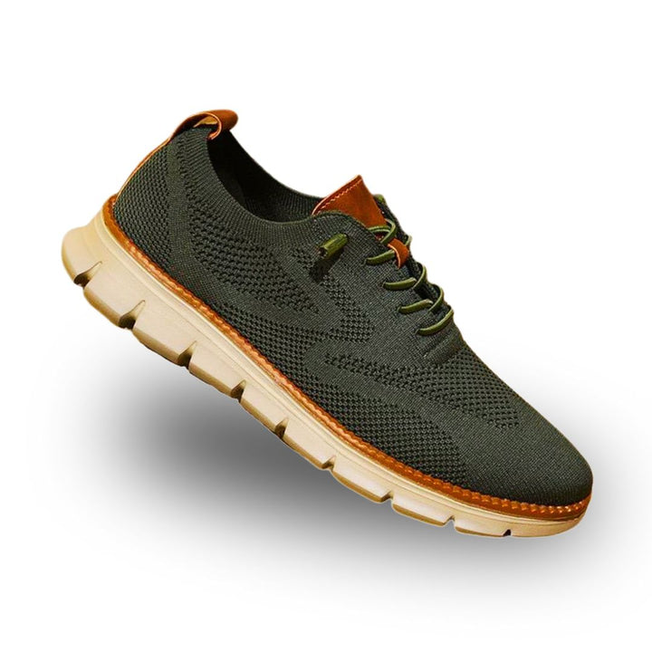Schwarze, bequeme Slip-On Alltagsschuhe für Damen & Herren; vielseitige Freizeitschuhe für jeden Tag.