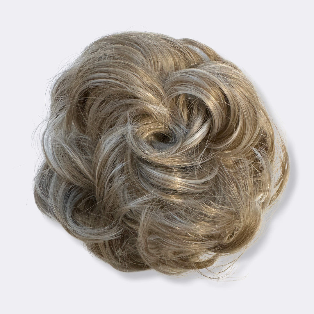 Komfortabler Haarverlängerung Scrunchie für voluminöse, stilvolle Damen-Dutts.