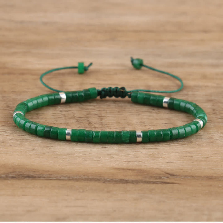 Verstellbares geflochtenes Damenarmband Seraphina, Natursteine, handgemacht, modisch.