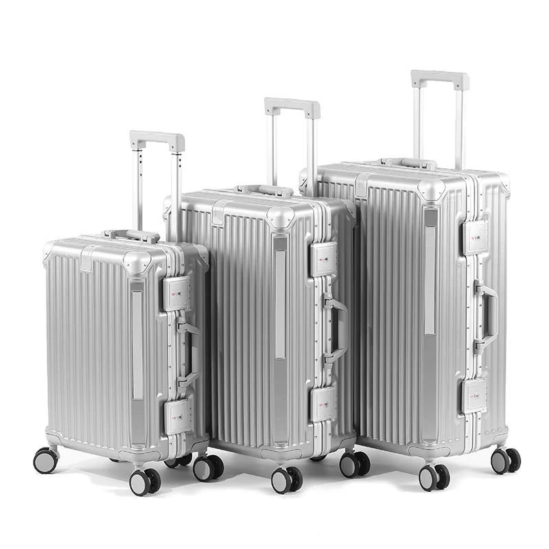 Eleganter Hartschalenkoffer Tallinn mit verstärktem Aluminiumrahmen für maximale Stabilität und Sicherheit beim Reisen.