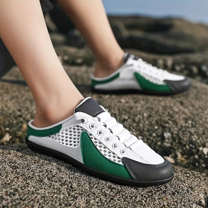 Leichte Herren Freizeitschuhe im Slipper-Stil, mit offener Ferse für einfaches Anziehen und Komfort.