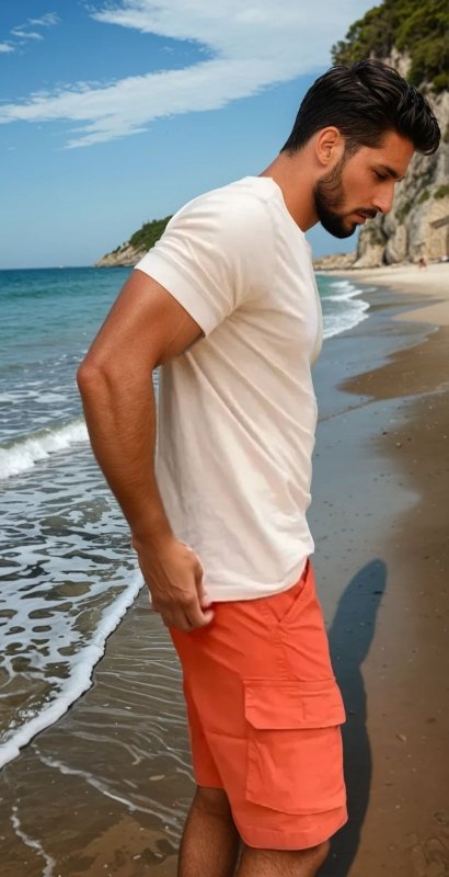 Robuste orange Herren Cargo Shorts, ideal für Outdoor-Aktivitäten und sommerliche Abenteuer in der Natur.