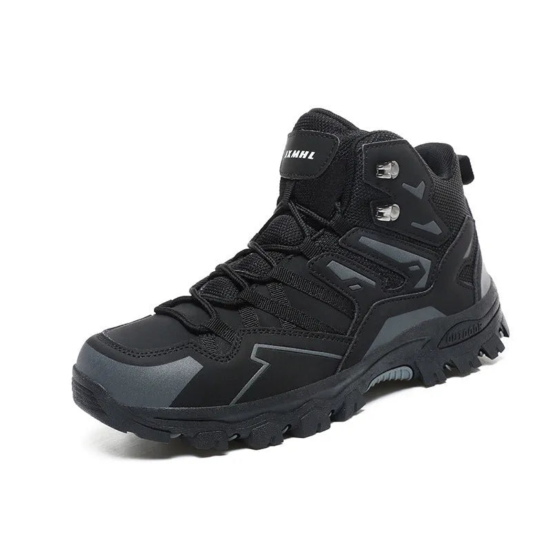 Solide Voyager Wanderstiefel, bieten hervorragenden Grip auf unebenem Gelände.