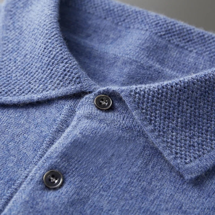 Moderner eleganter Herren Pullover, Polokragen. Strick, passend für Business & gehobene Freizeit.