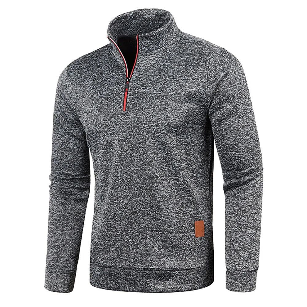 Eleganter Herren Rollkragenpullover, ideal für Smart Casual Outfits im Herbst. Klassische Herrenmode für den Alltag.
