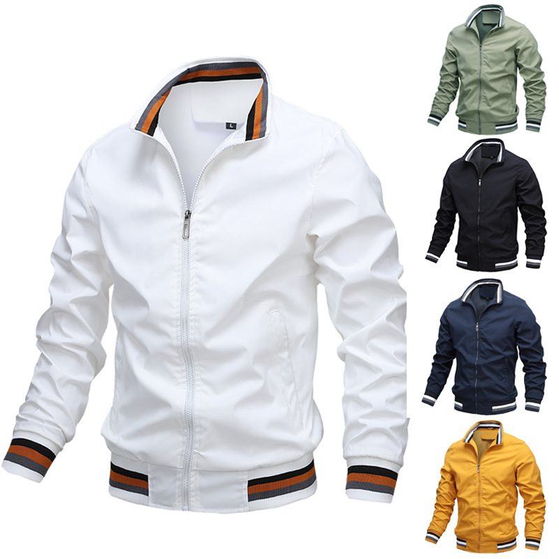 Moderne Herren Übergangsjacke für Frühling & Herbst. Stilvoll, bequem und vielseitig für den Alltag.