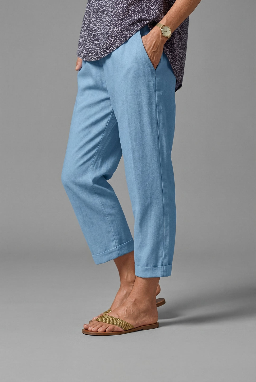 Leichte Damen Sommerhose im entspannten Schnitt, bequem und lässig, perfekt für Freizeit und den Alltag.